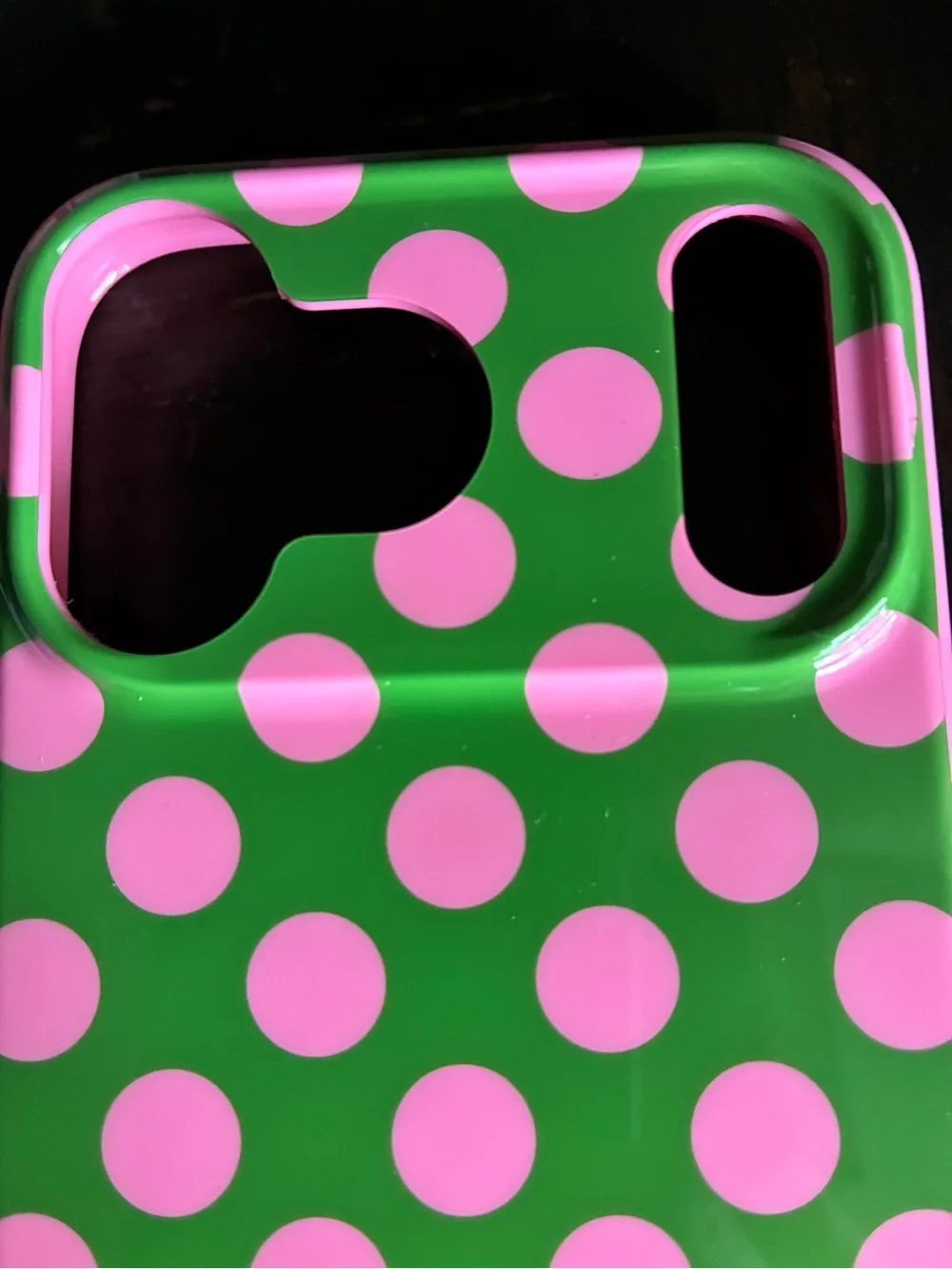 kate spade iPhone 17 Pro Max Protective Case — Green with Pink Polka Dots
